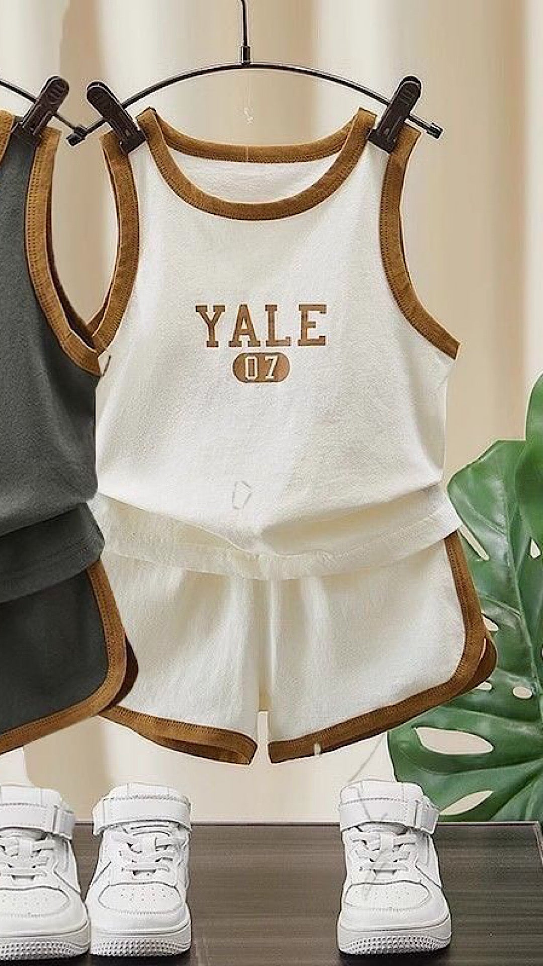 Yale Set