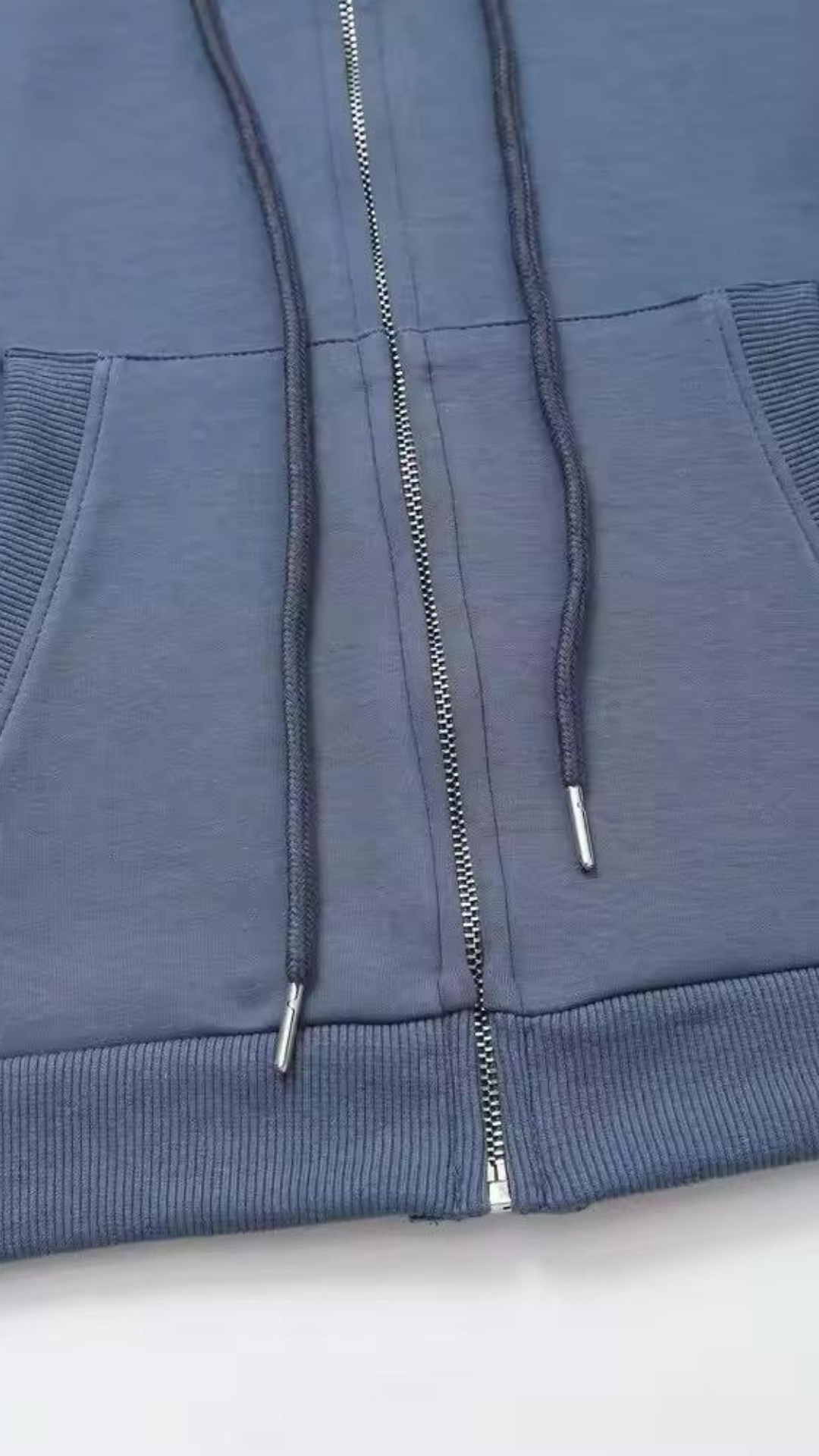 Monocrome Match Set