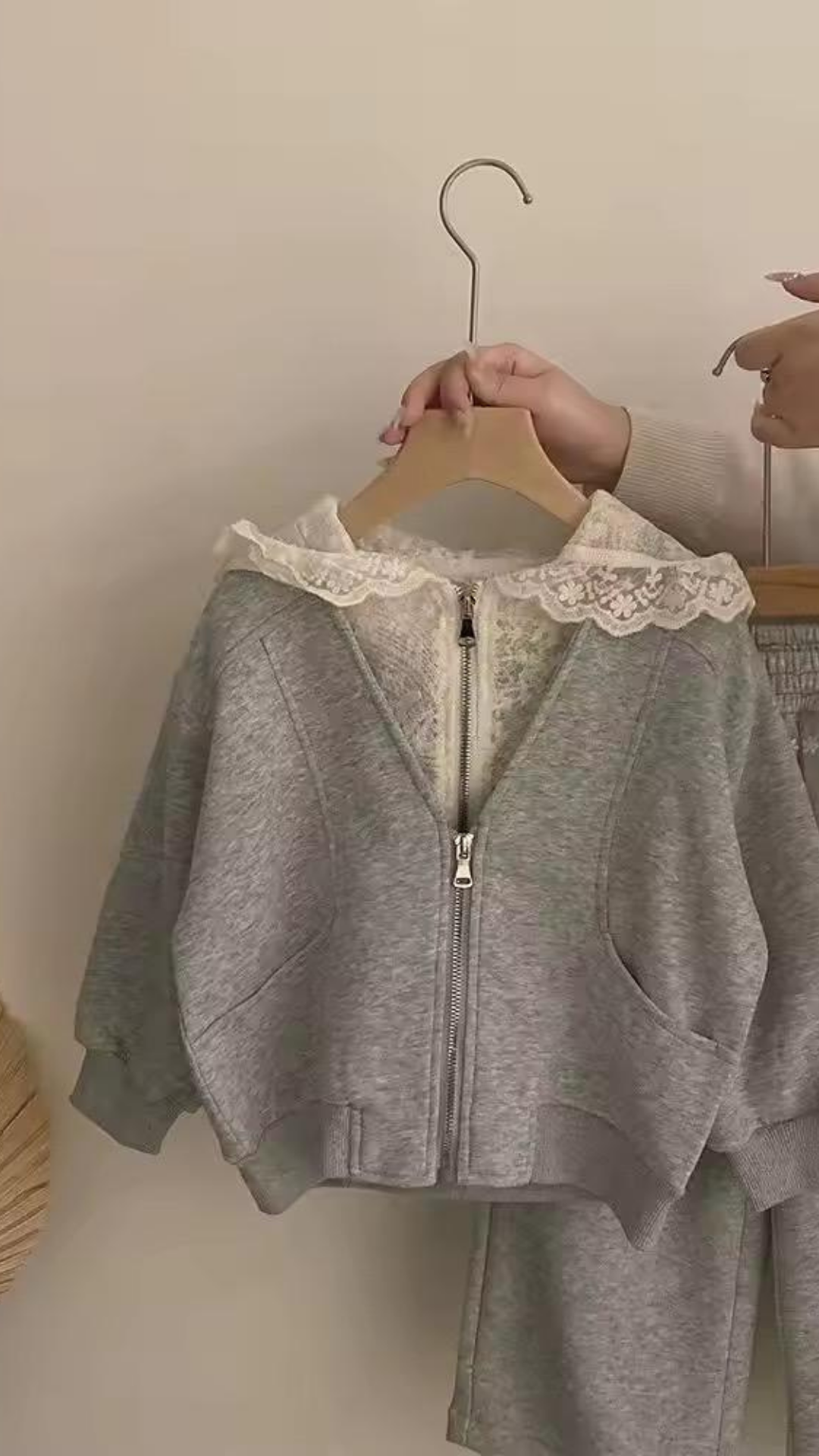 Lace Detailed Comfy Tracksuit