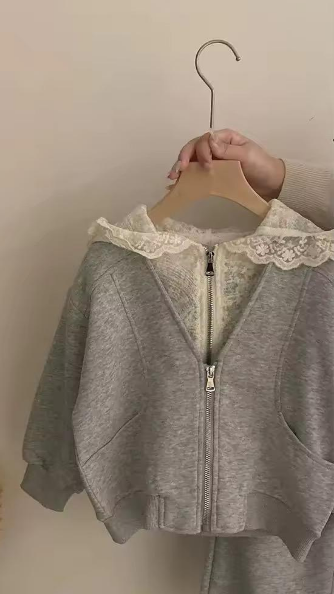 Lace Detailed Comfy Tracksuit