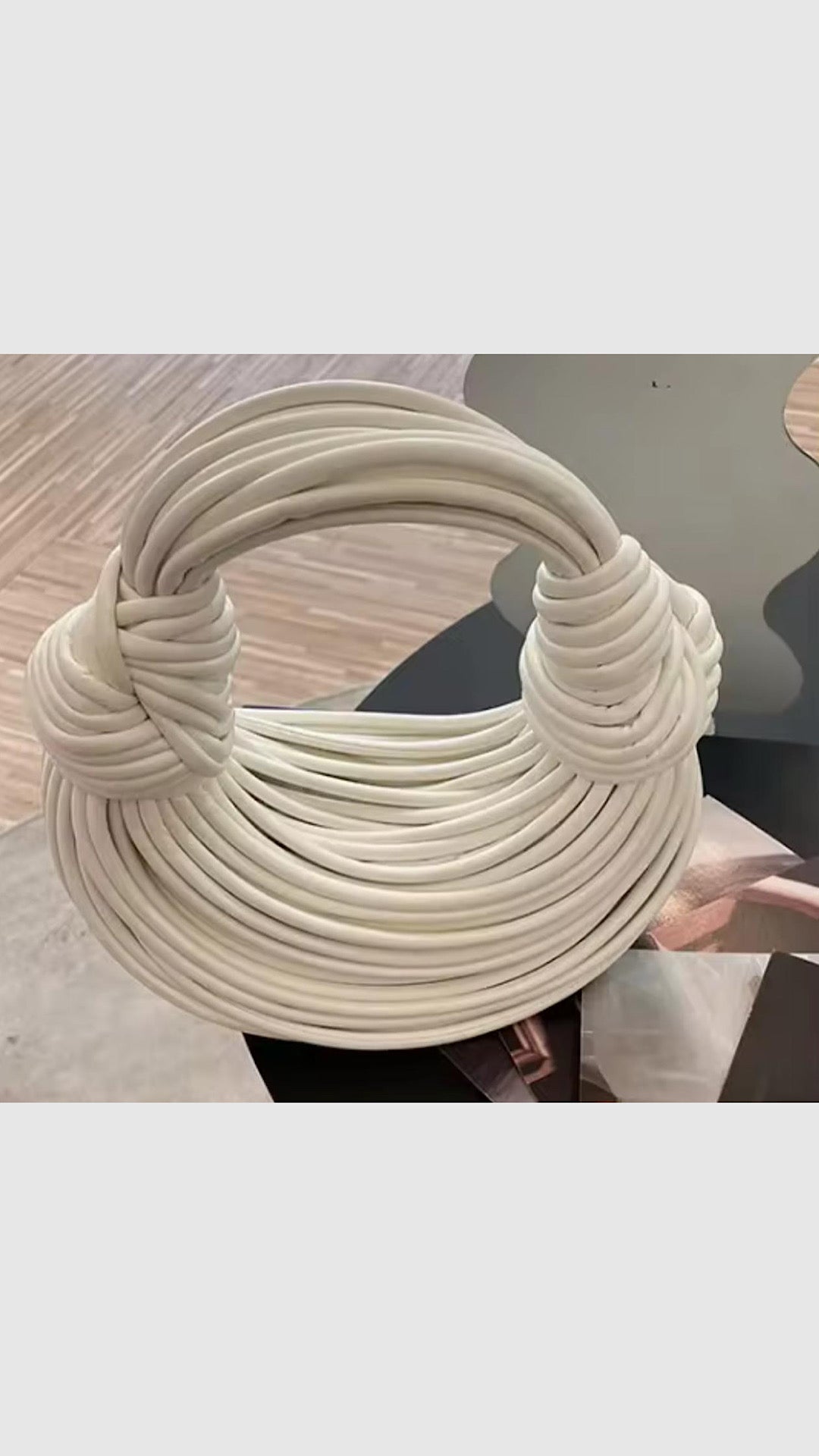 Wired Bag