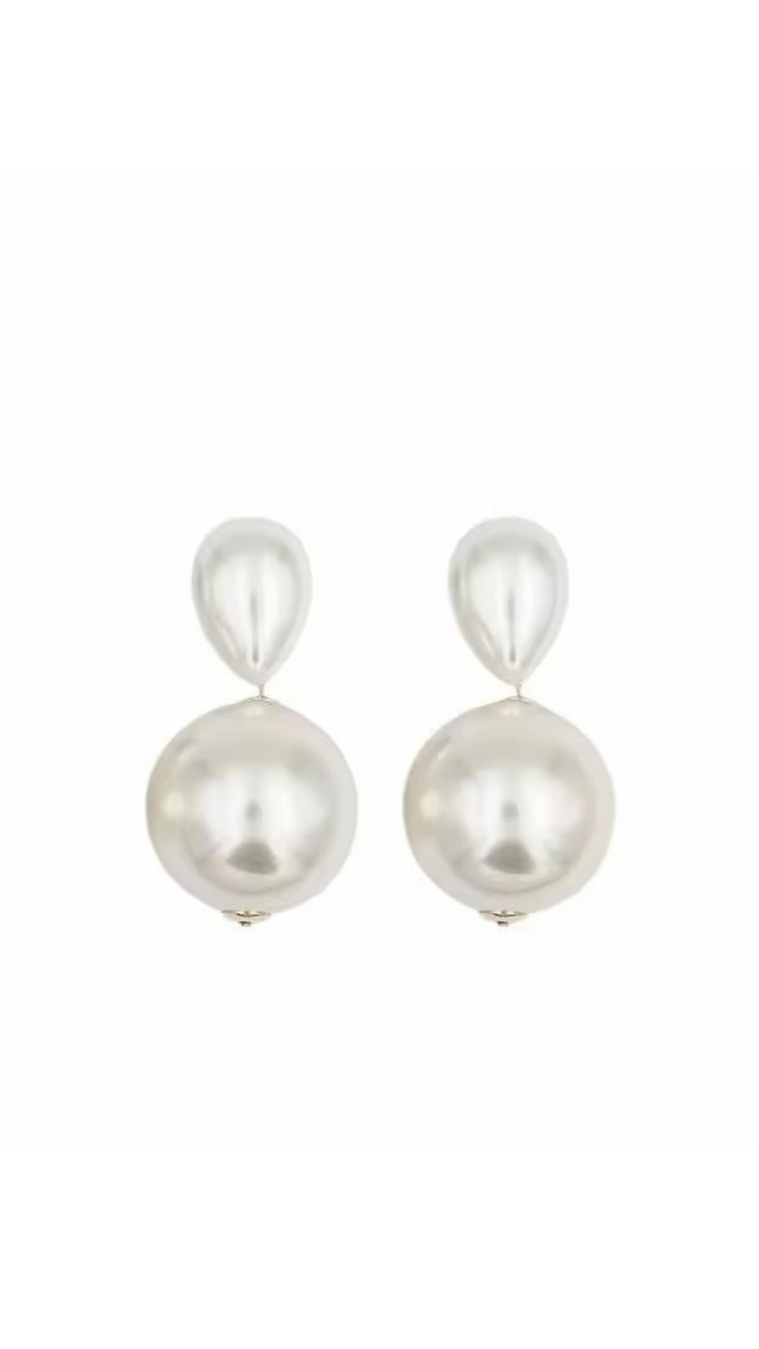 Pearl drop earrings