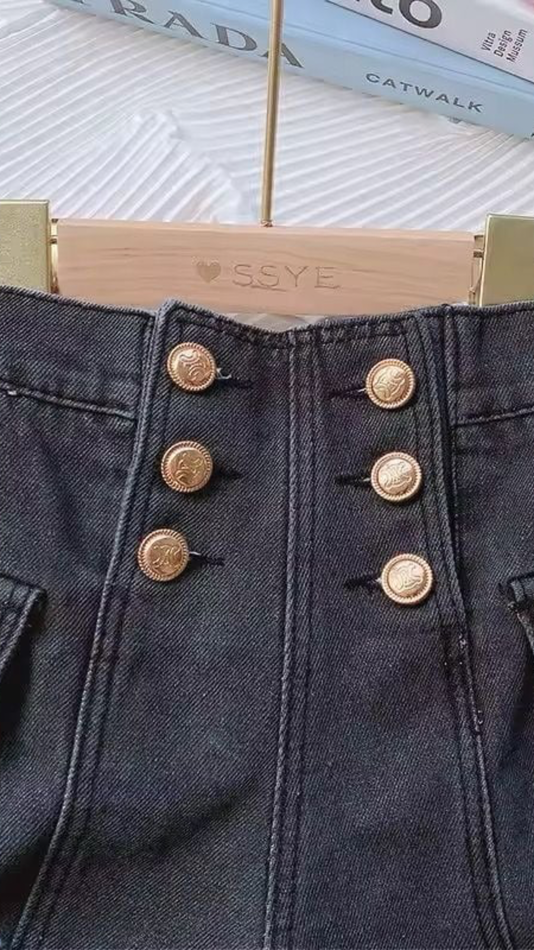 Highwaisted Lil Shorts