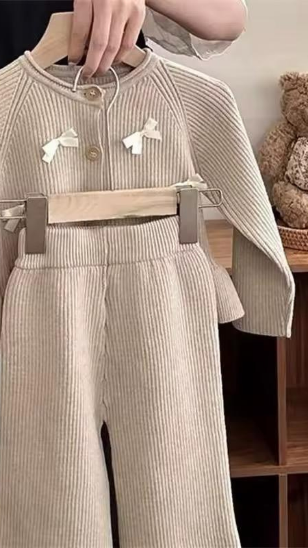 Bow Knit Pair