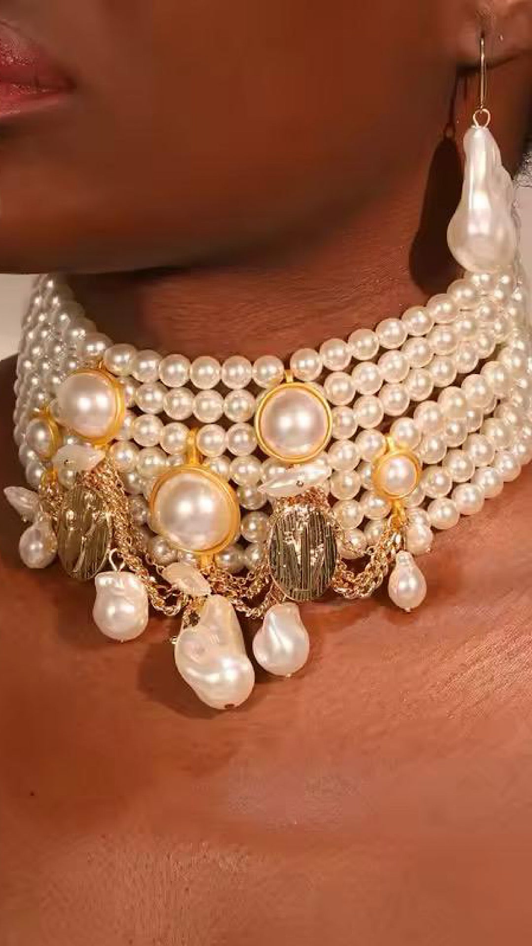 Maison Neckpiece Set