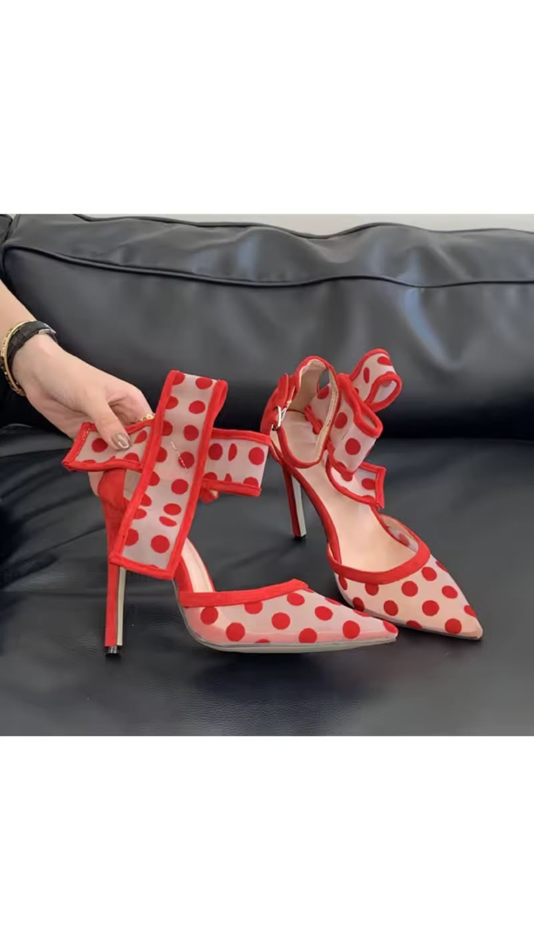 Polka dot bow heels