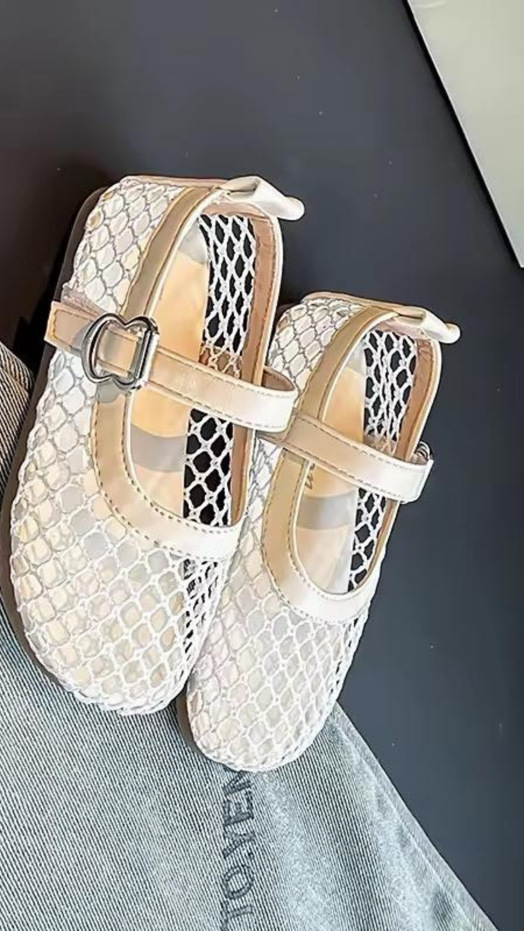 Tiny tiara flats