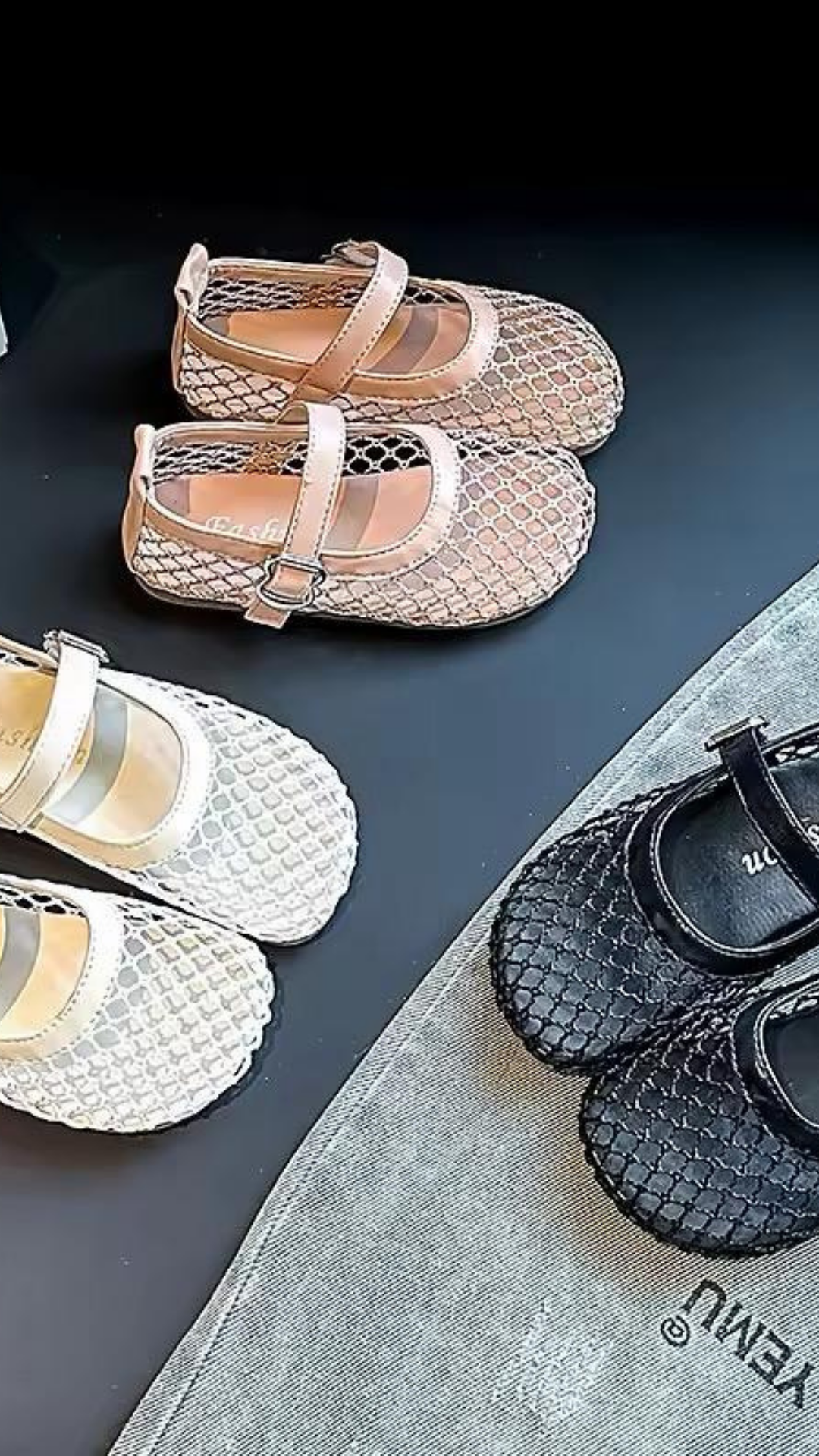 Tiny tiara flats