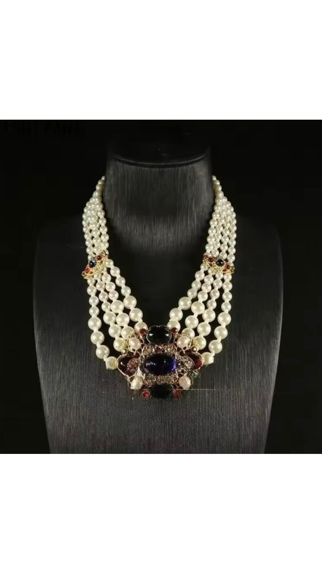 Victoria necklace