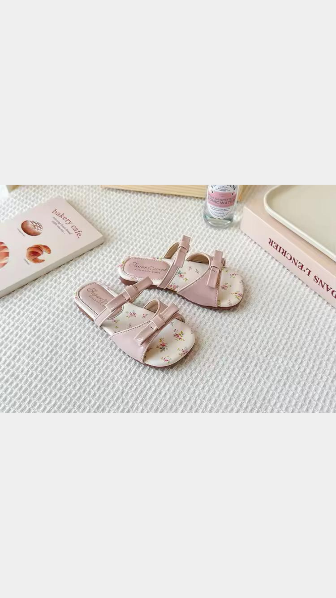 Flower bow slippers