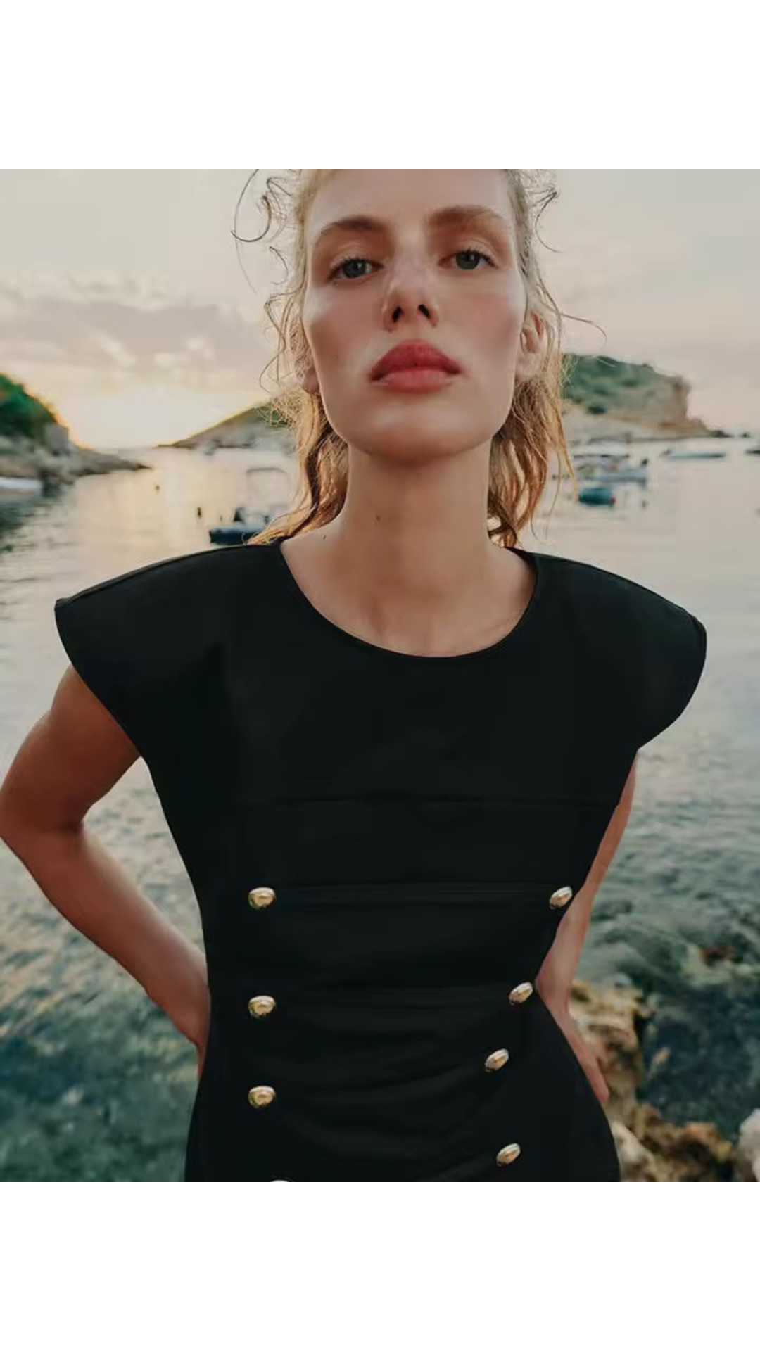 Buttoned styled dress