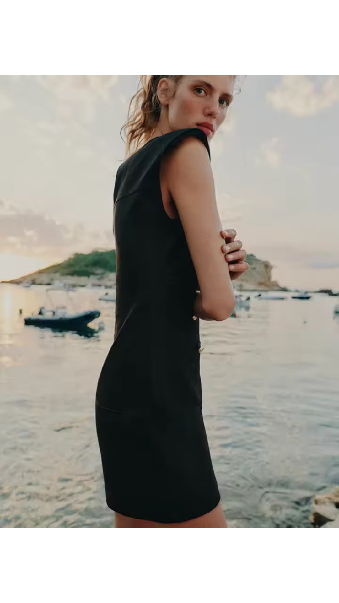 Buttoned styled dress