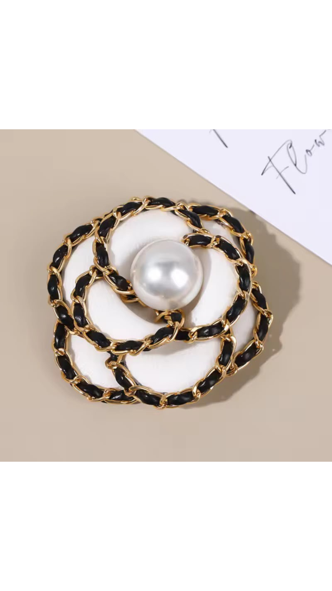 Rosa’ brooch
