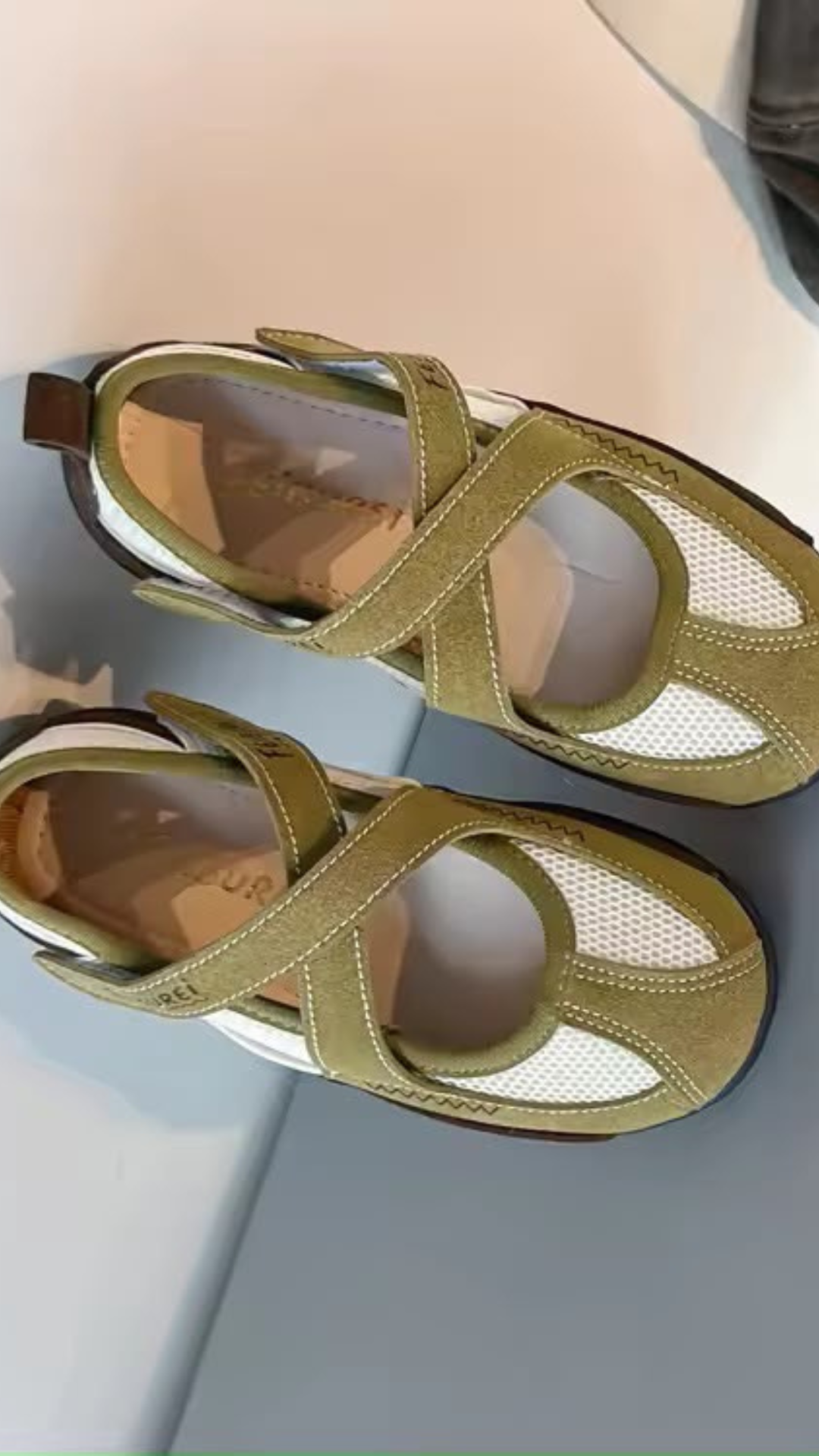 Crossed Flat Shoes