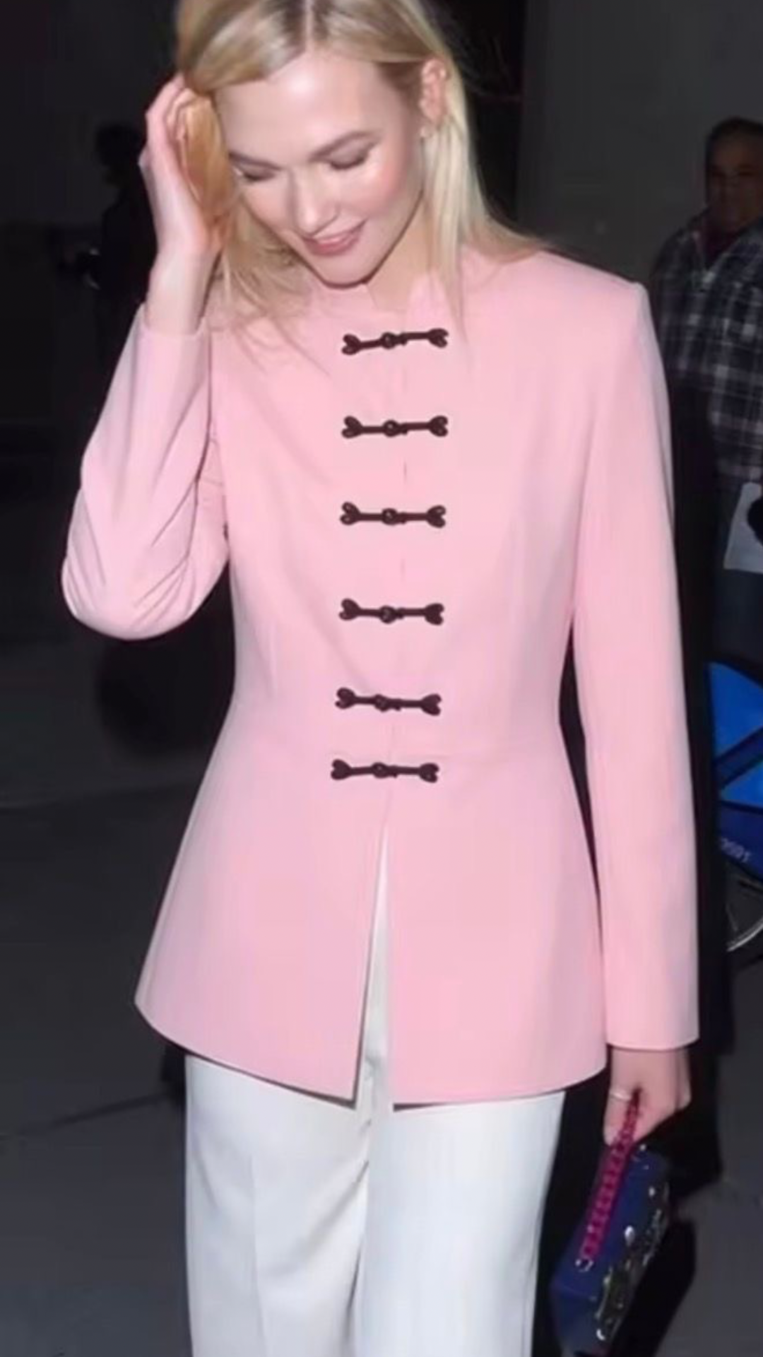 Solid blazer