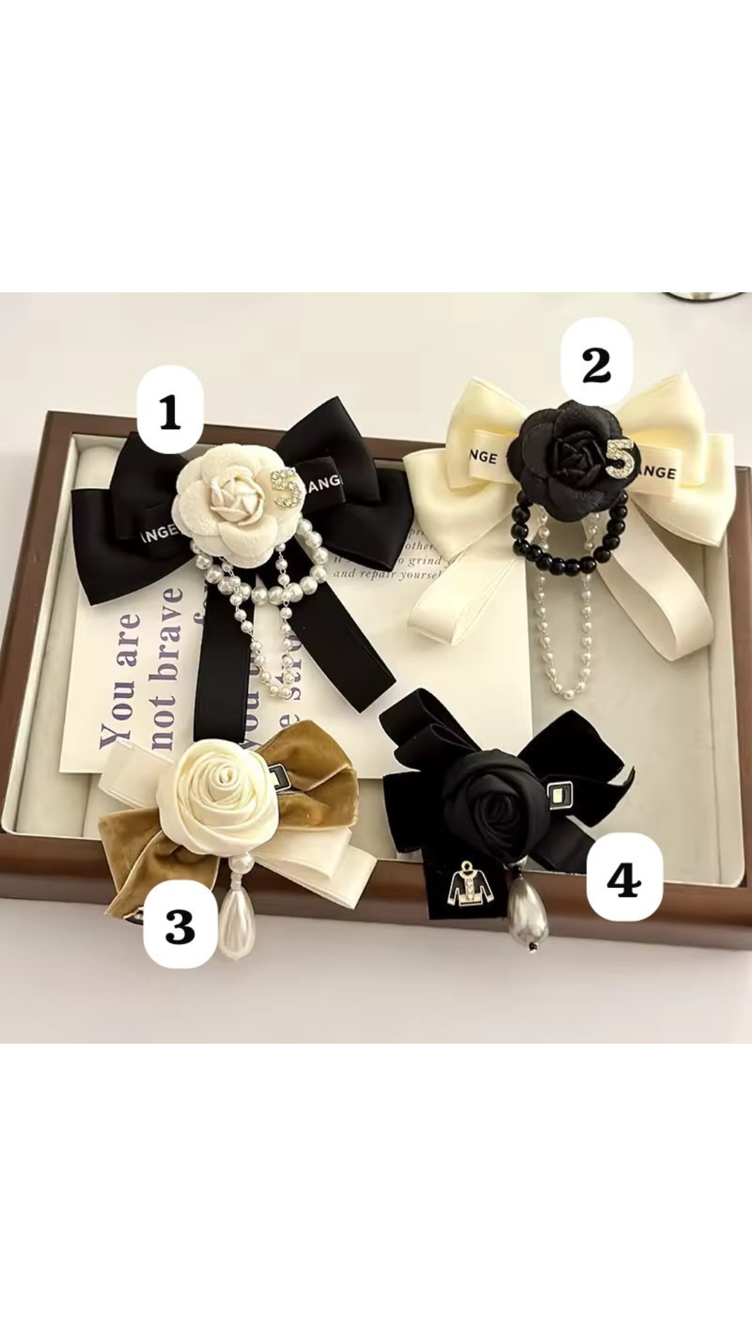 Flower pearl bow brooch