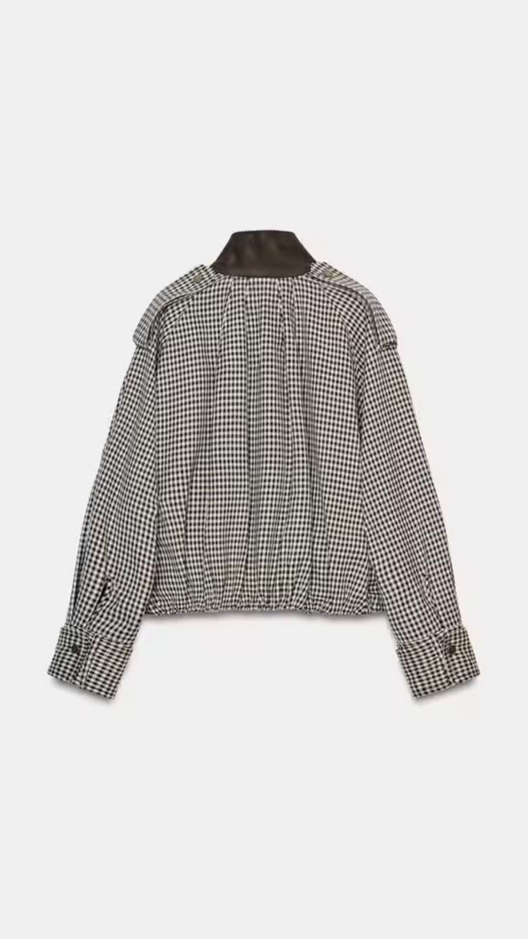 Checkered jacket and long skirt