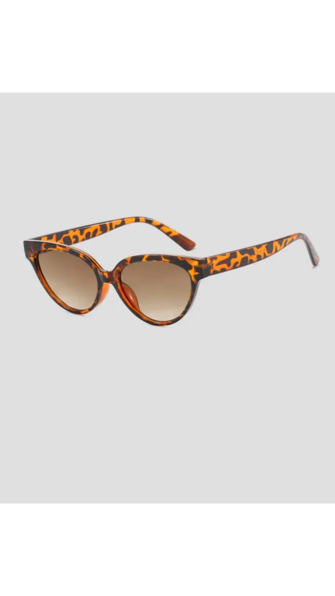 Leopard cat eye sunglasses