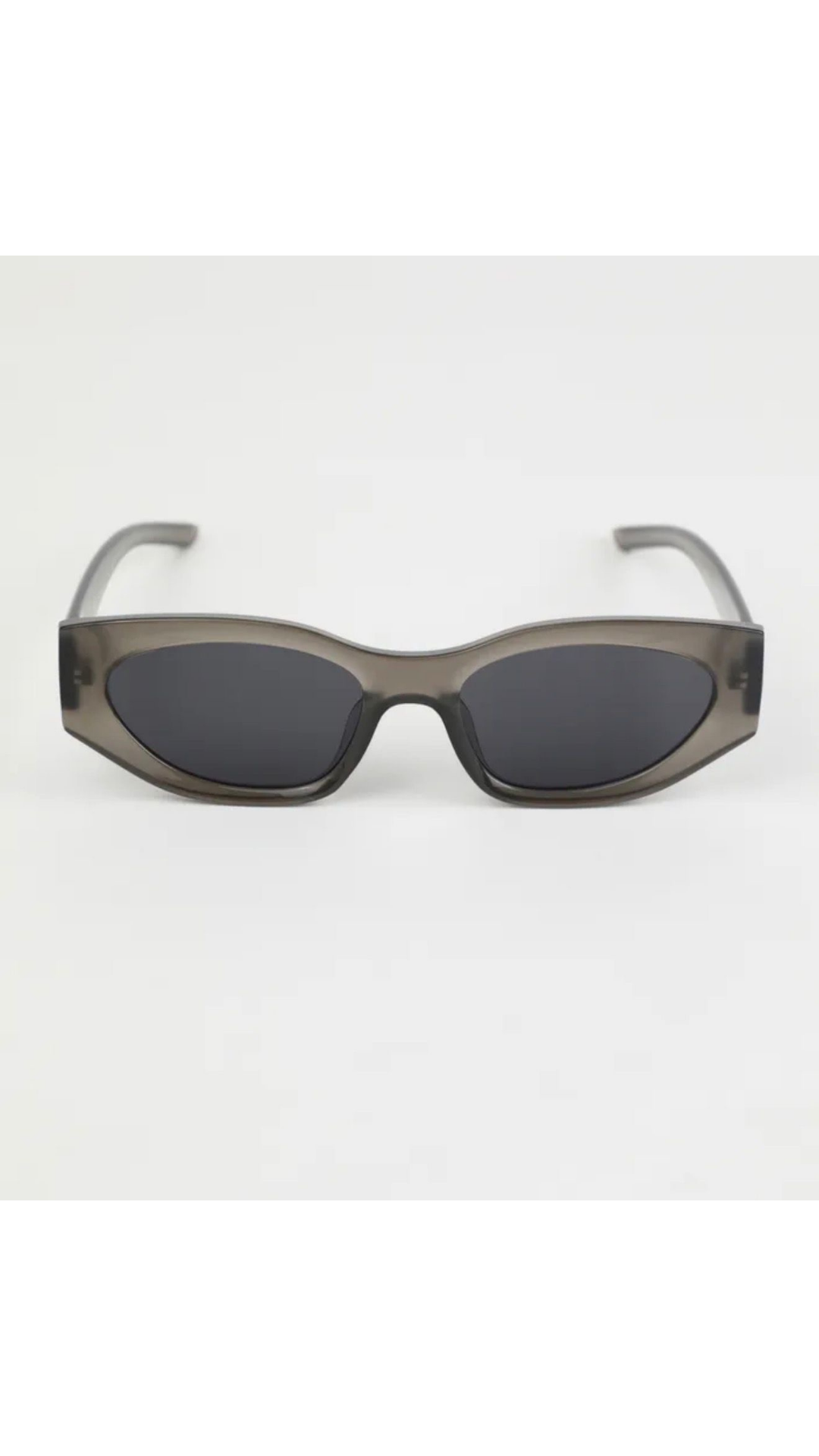 Star cat eye sunglasses
