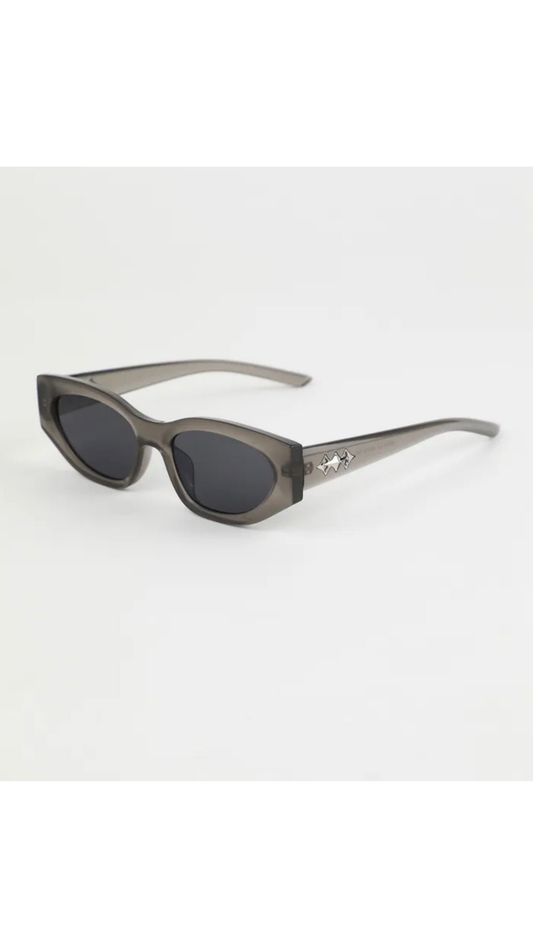 Star cat eye sunglasses