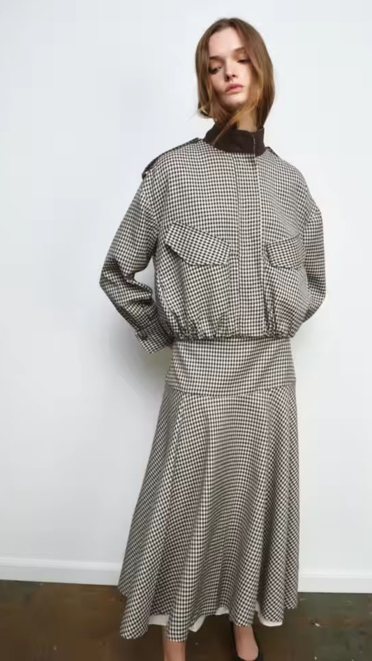 Checkered jacket and long skirt