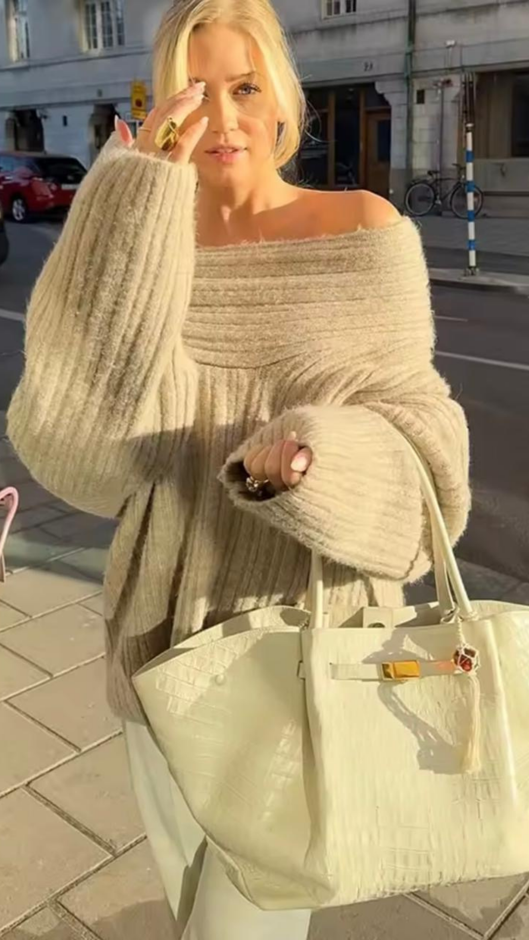 Nivora Sweater