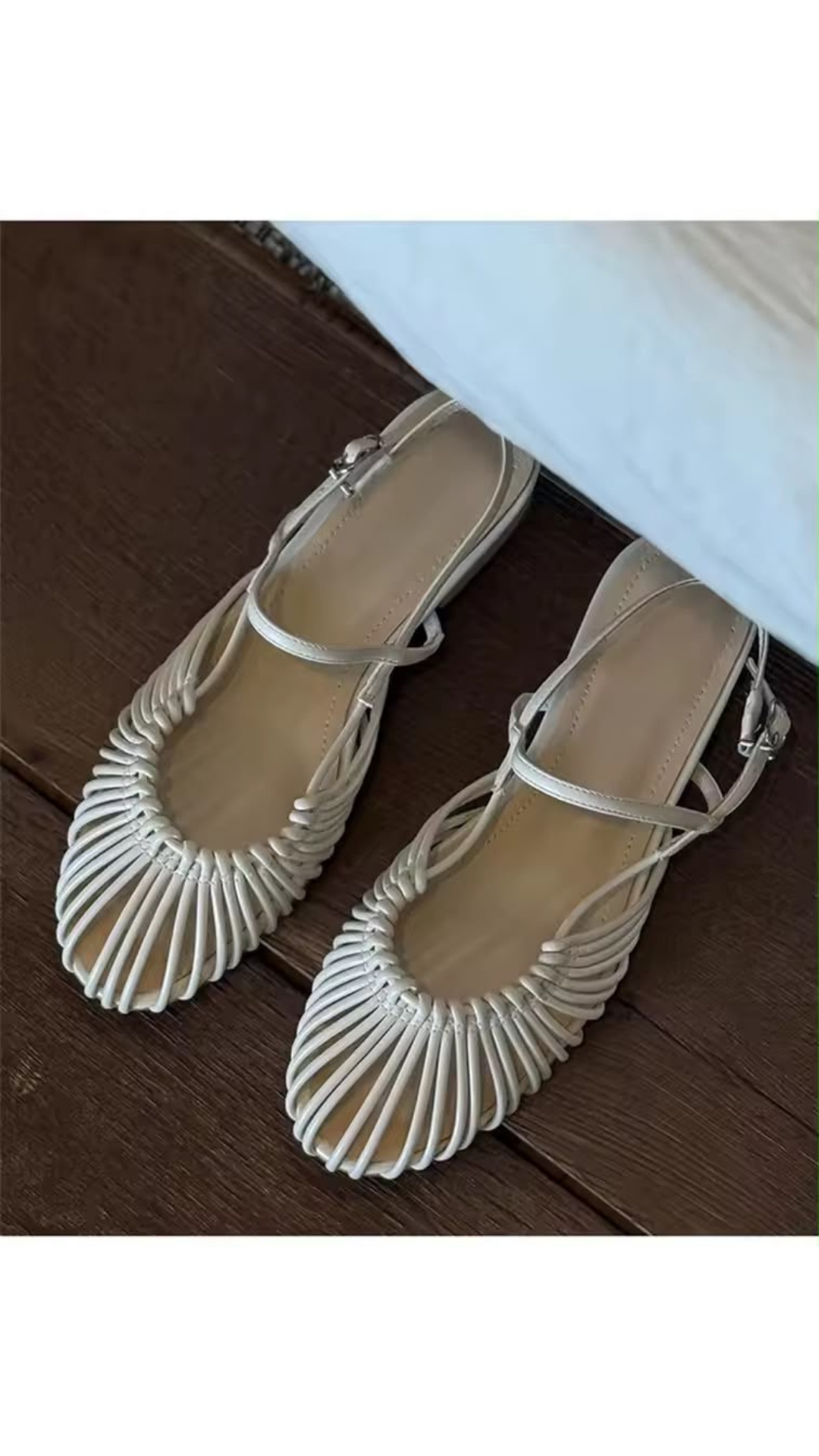 Strings flats