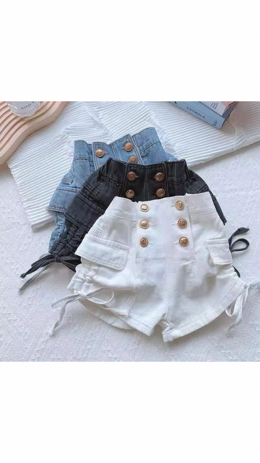 Highwaisted Lil Shorts