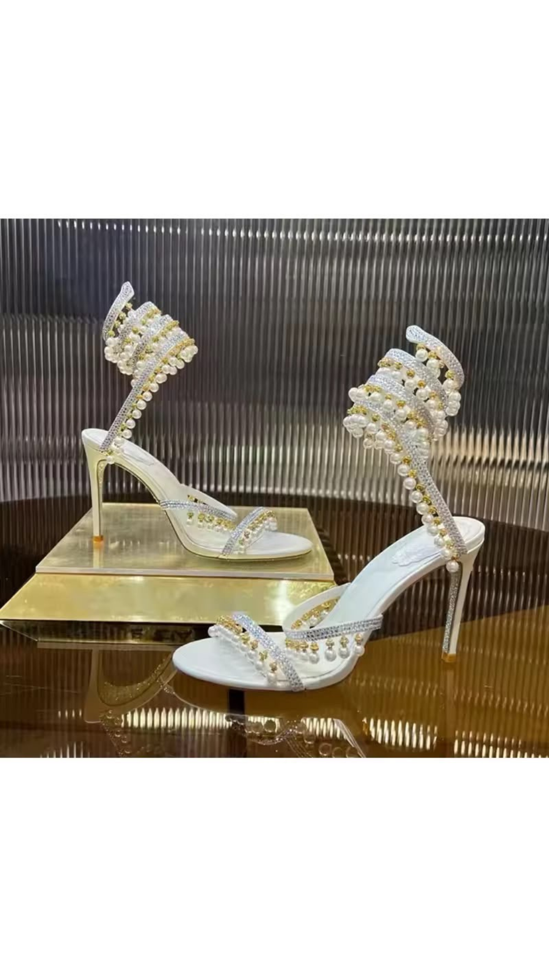 Ziggling heels