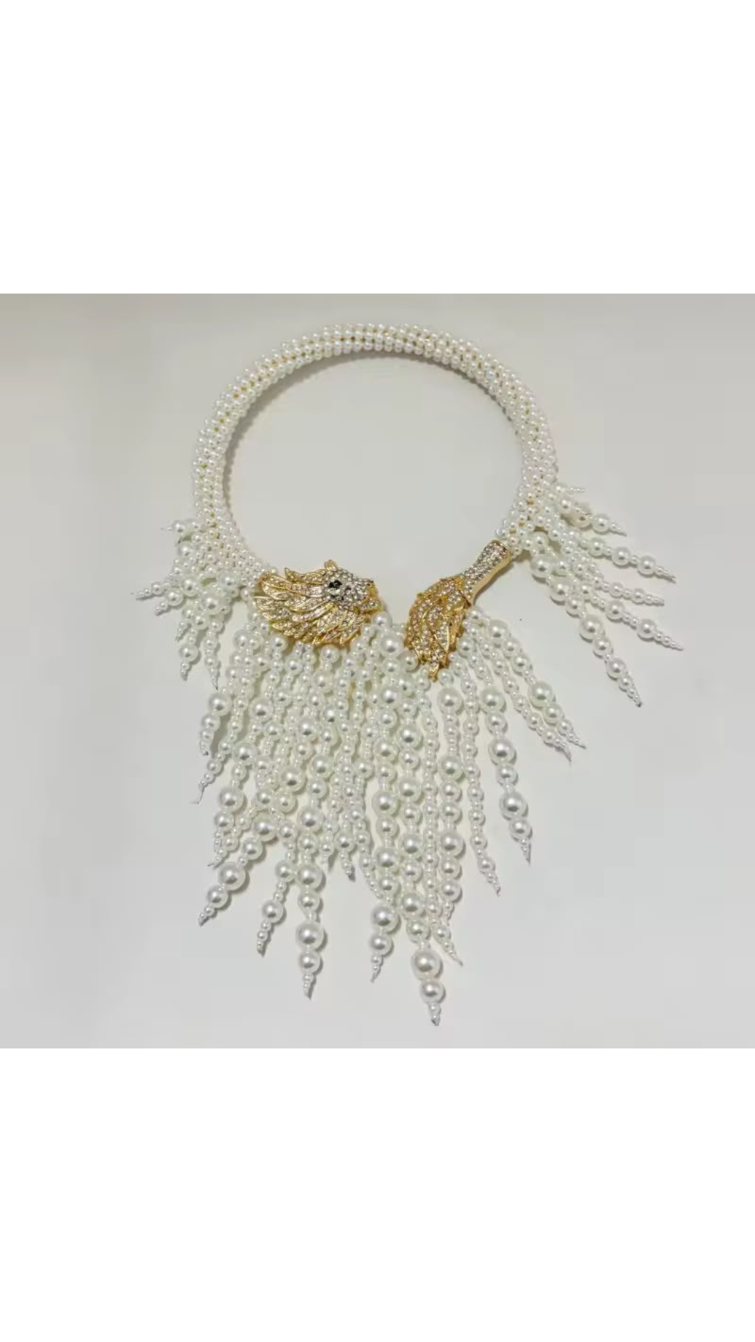 Pearl chunky neck piece