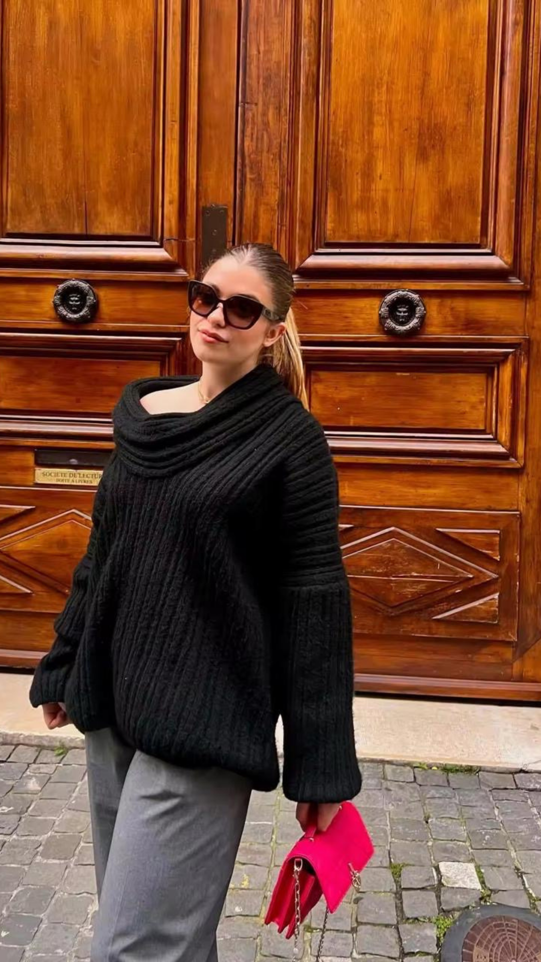 Nivora Sweater