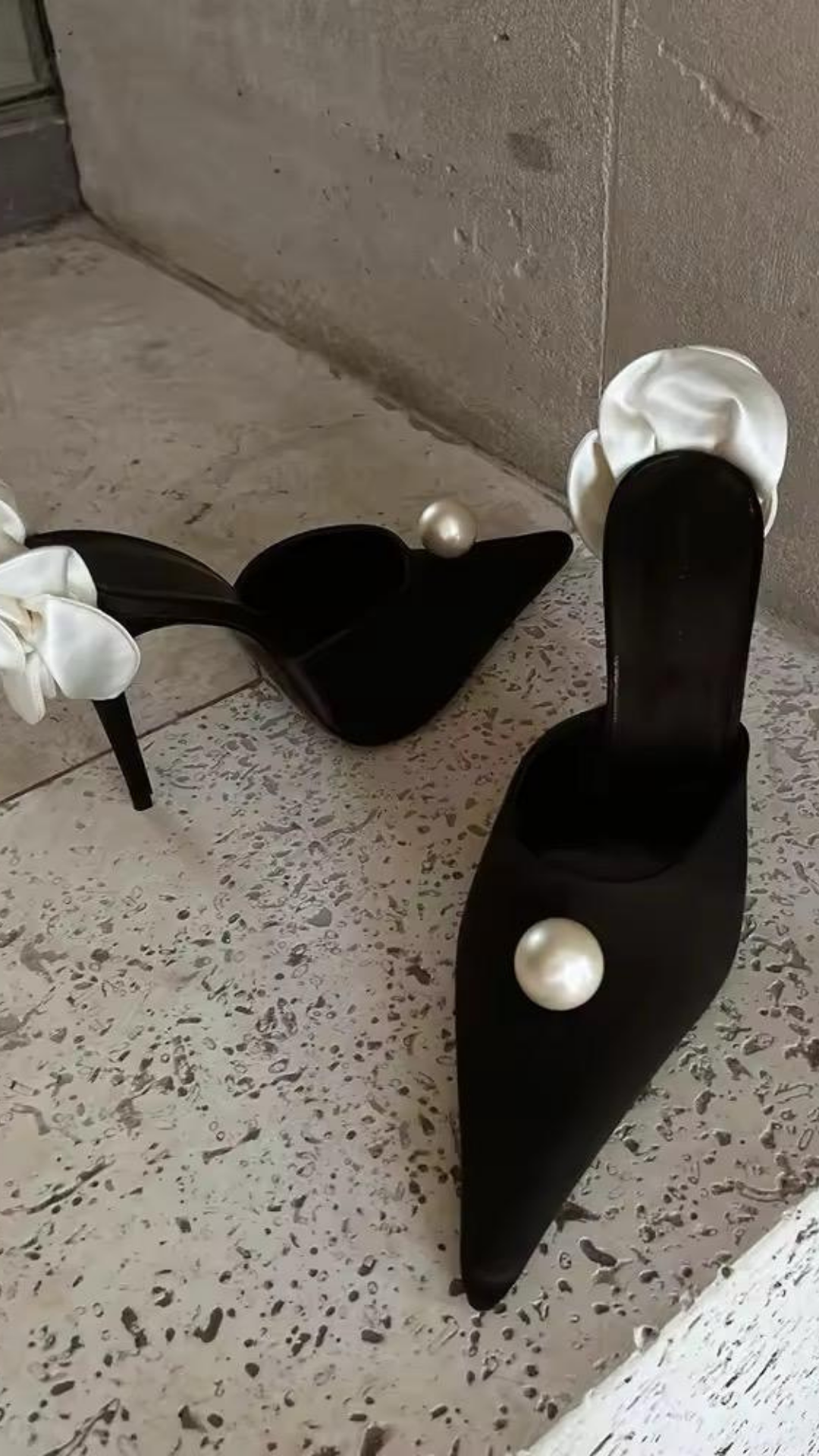 Pearl Lucy Heels