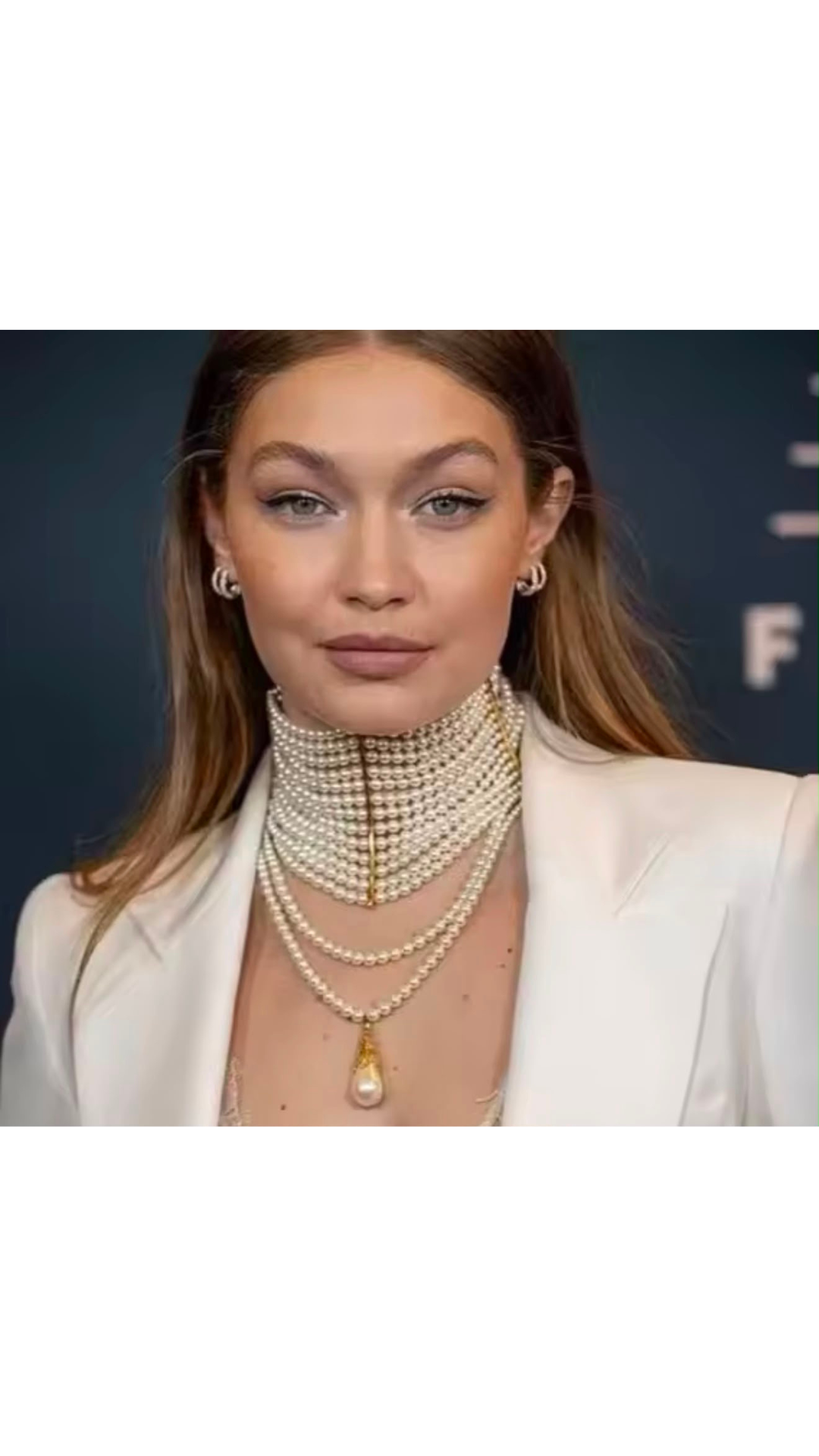 Maria pearl necklace