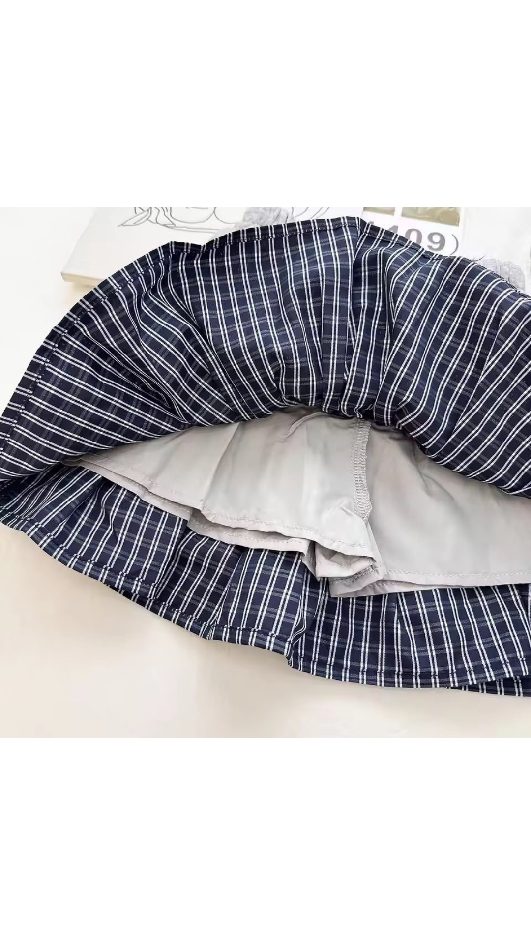 Frilled sweatshirt and skirt set
