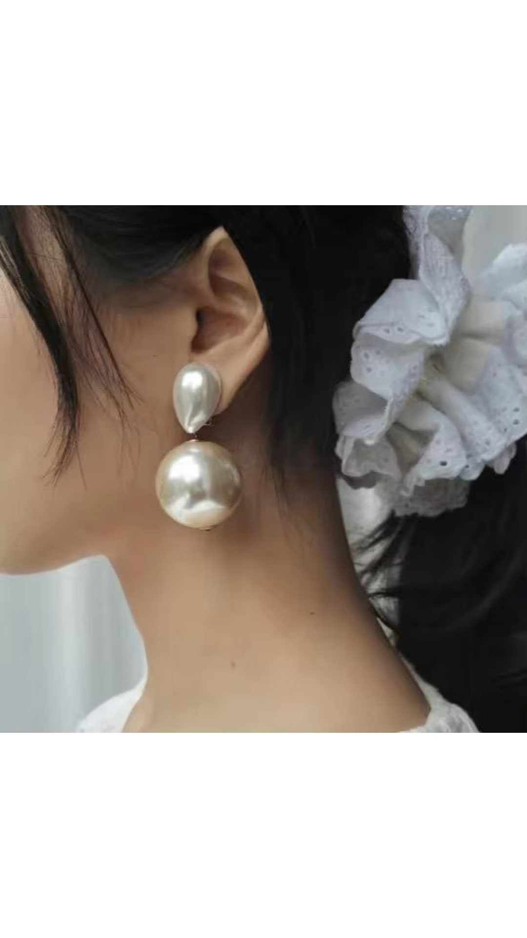 Pearl drop earrings