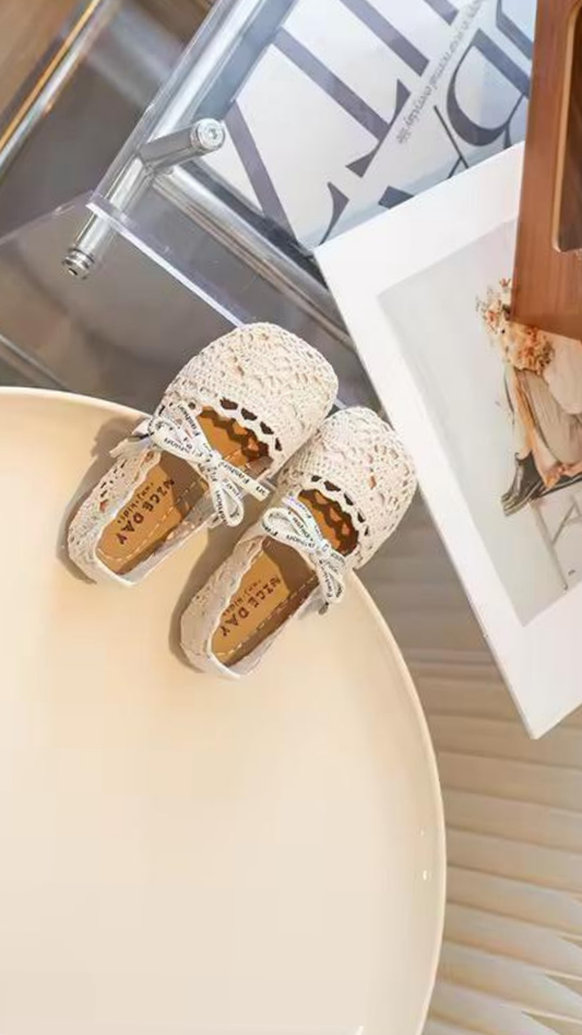 Lace Flats