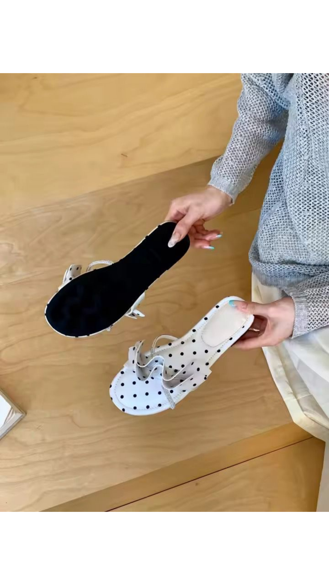 Ruffle polka flats