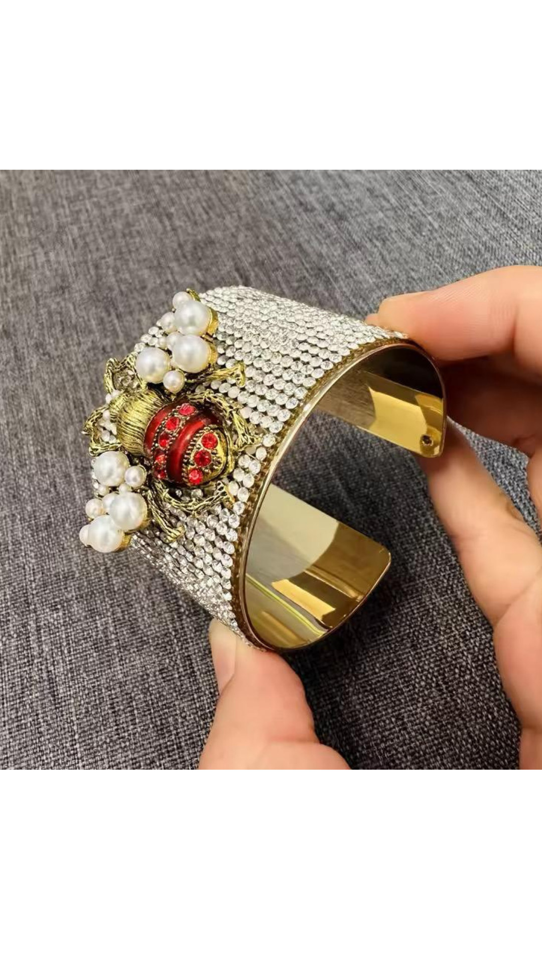 Bee Cuff