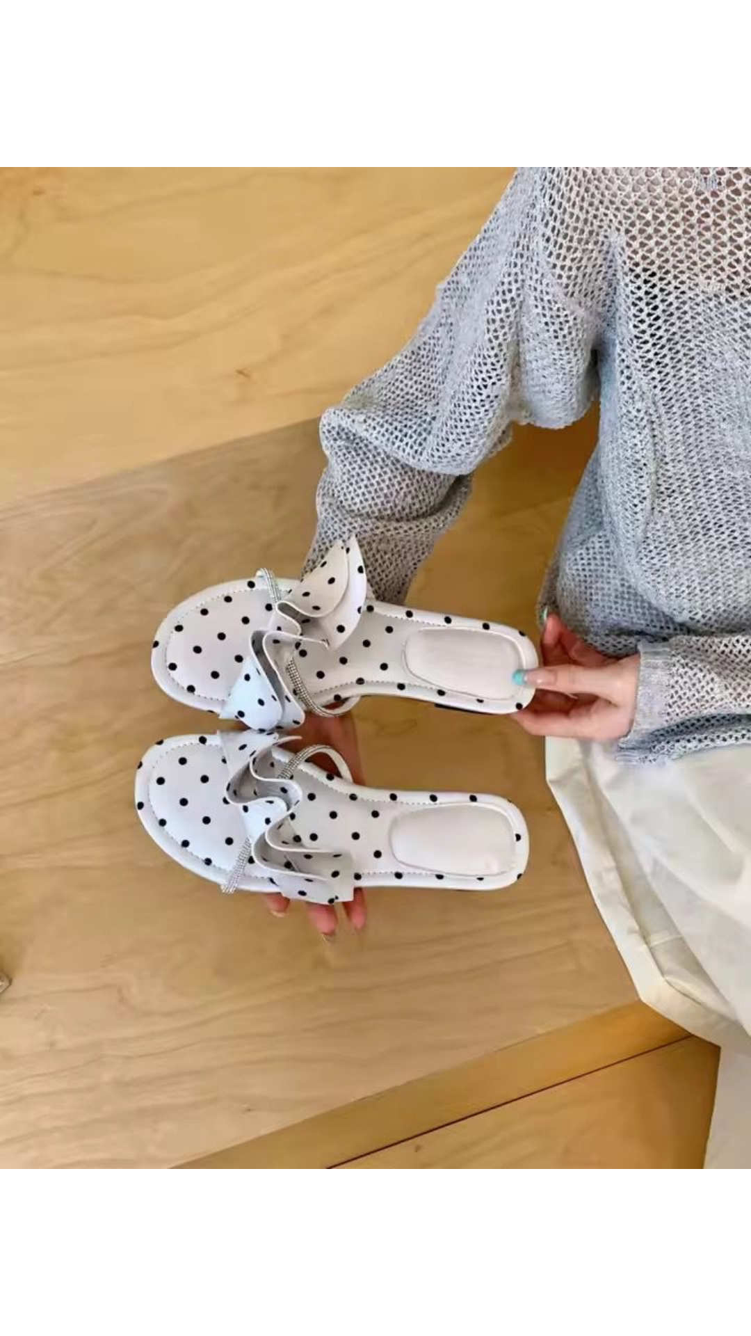 Ruffle polka flats