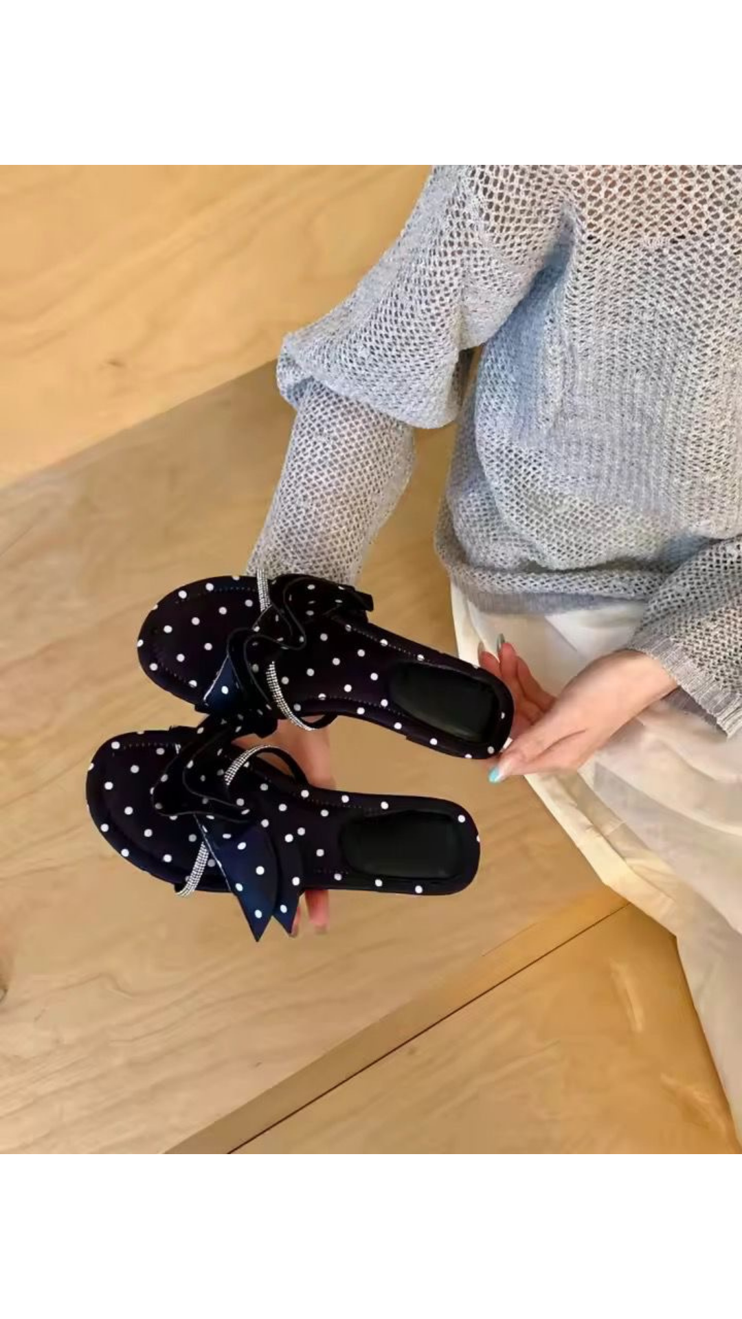 Ruffle polka flats