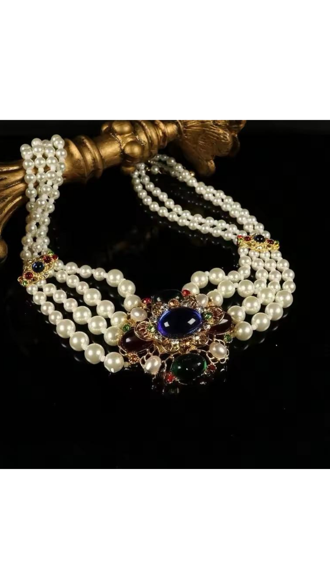 Victoria necklace