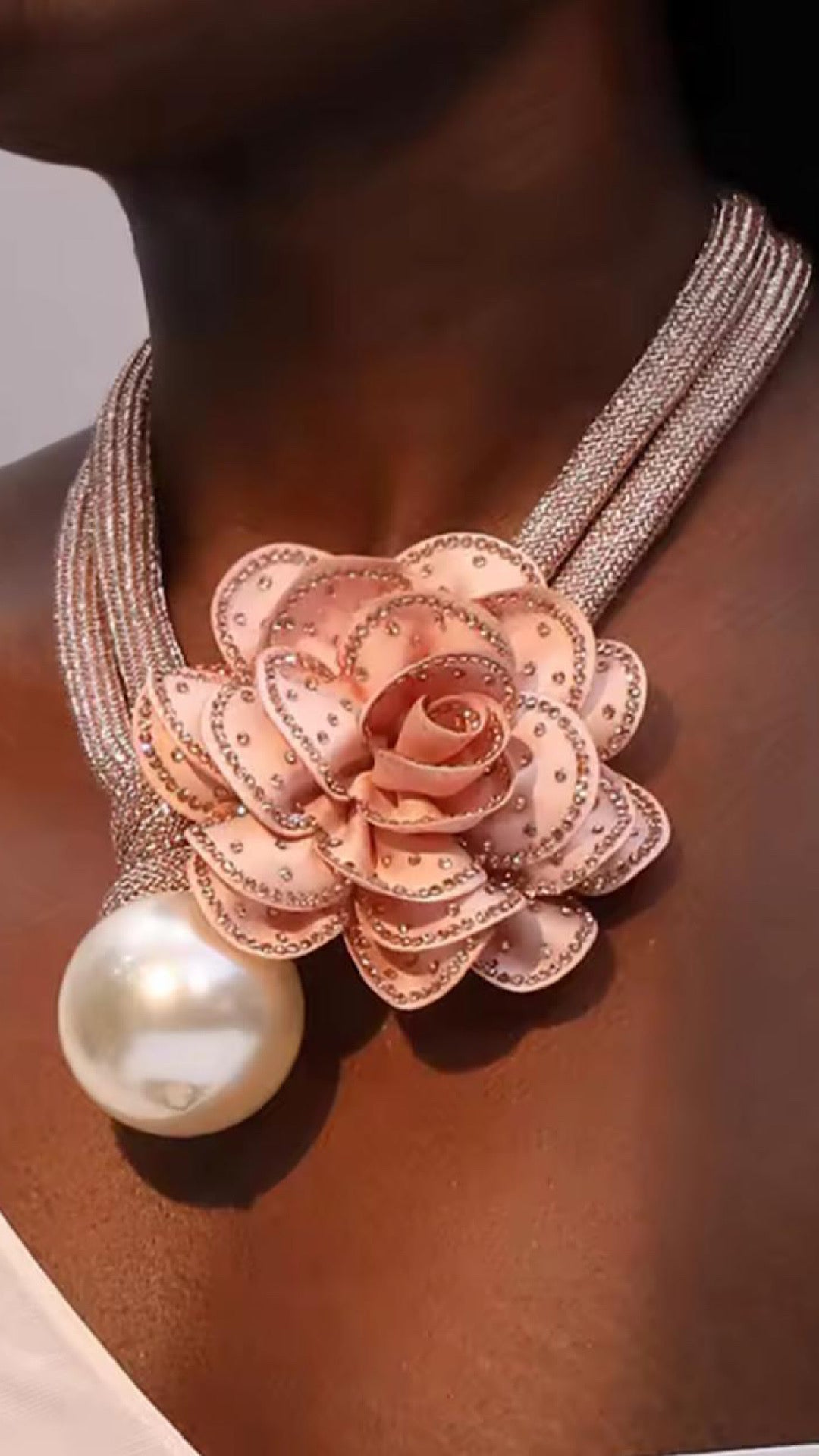 Wildflora Neckpiece