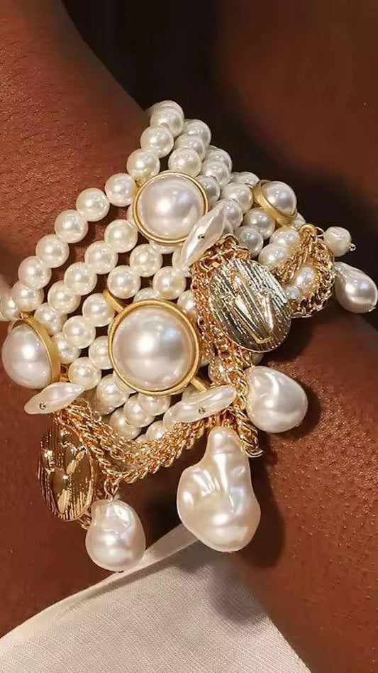 Sunpetal Pearl Cuff