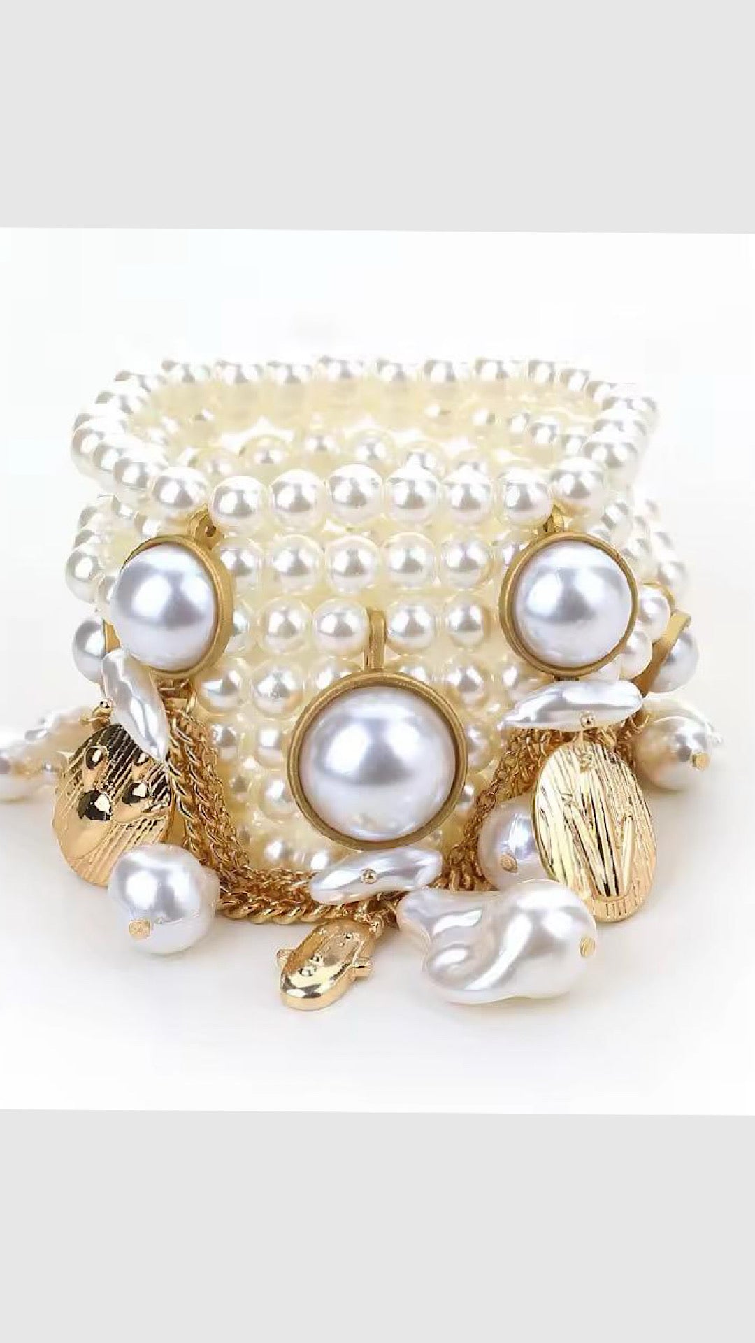 Sunpetal Pearl Cuff