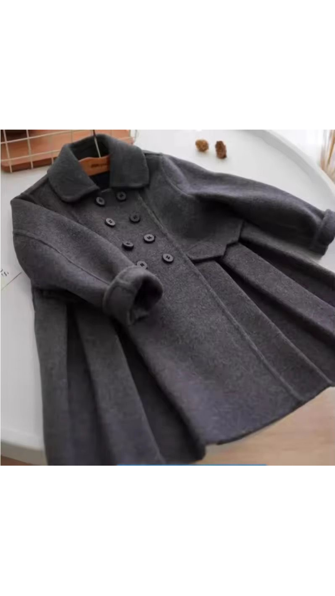 Mini aura coat