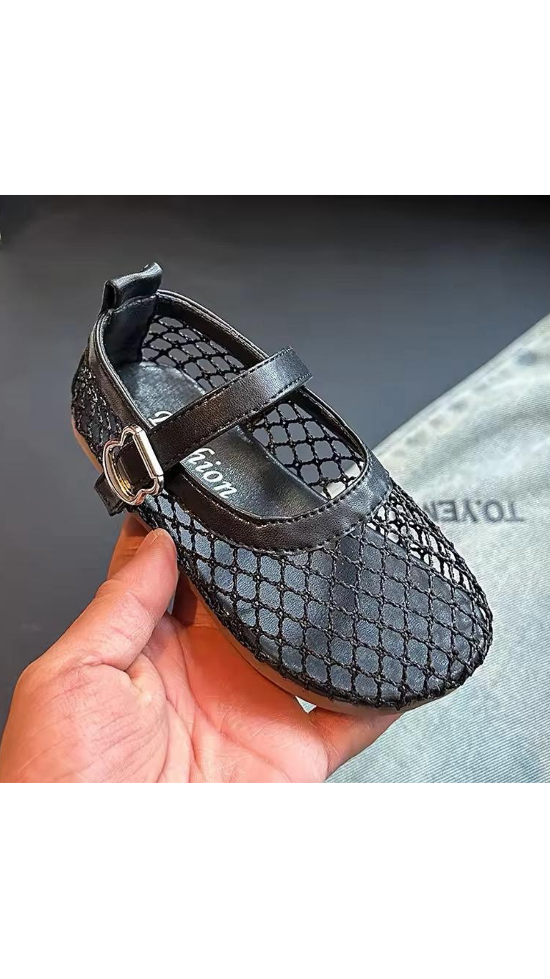 Tiny tiara flats