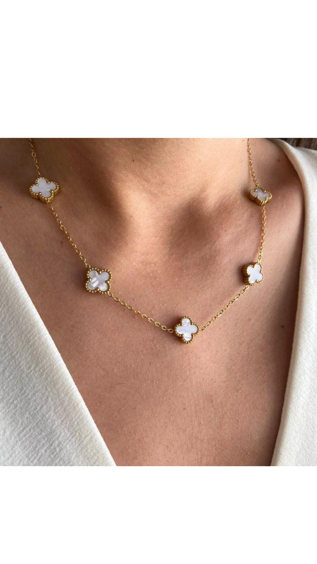 Delicate Flower Necklace