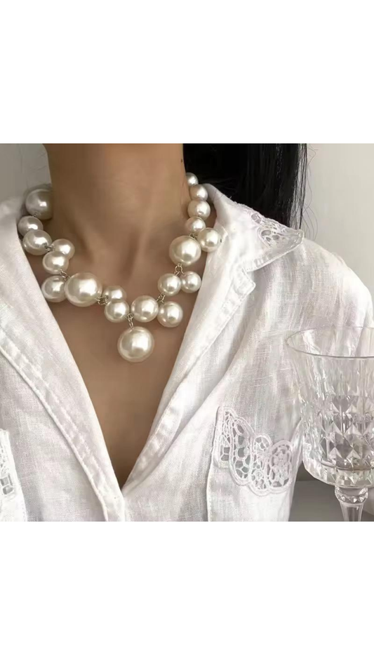 Lina pearl neck piece