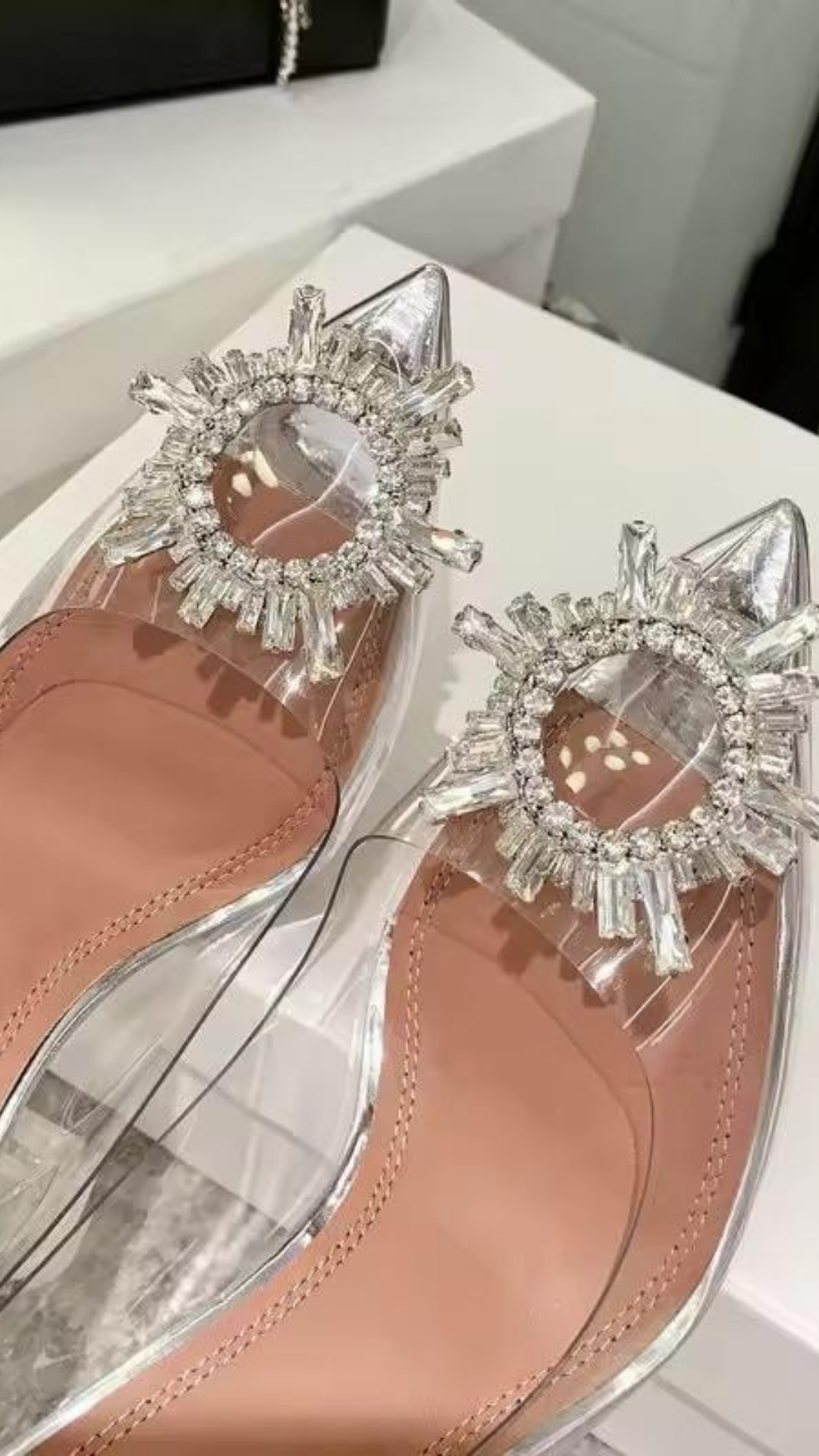 Aira Heels