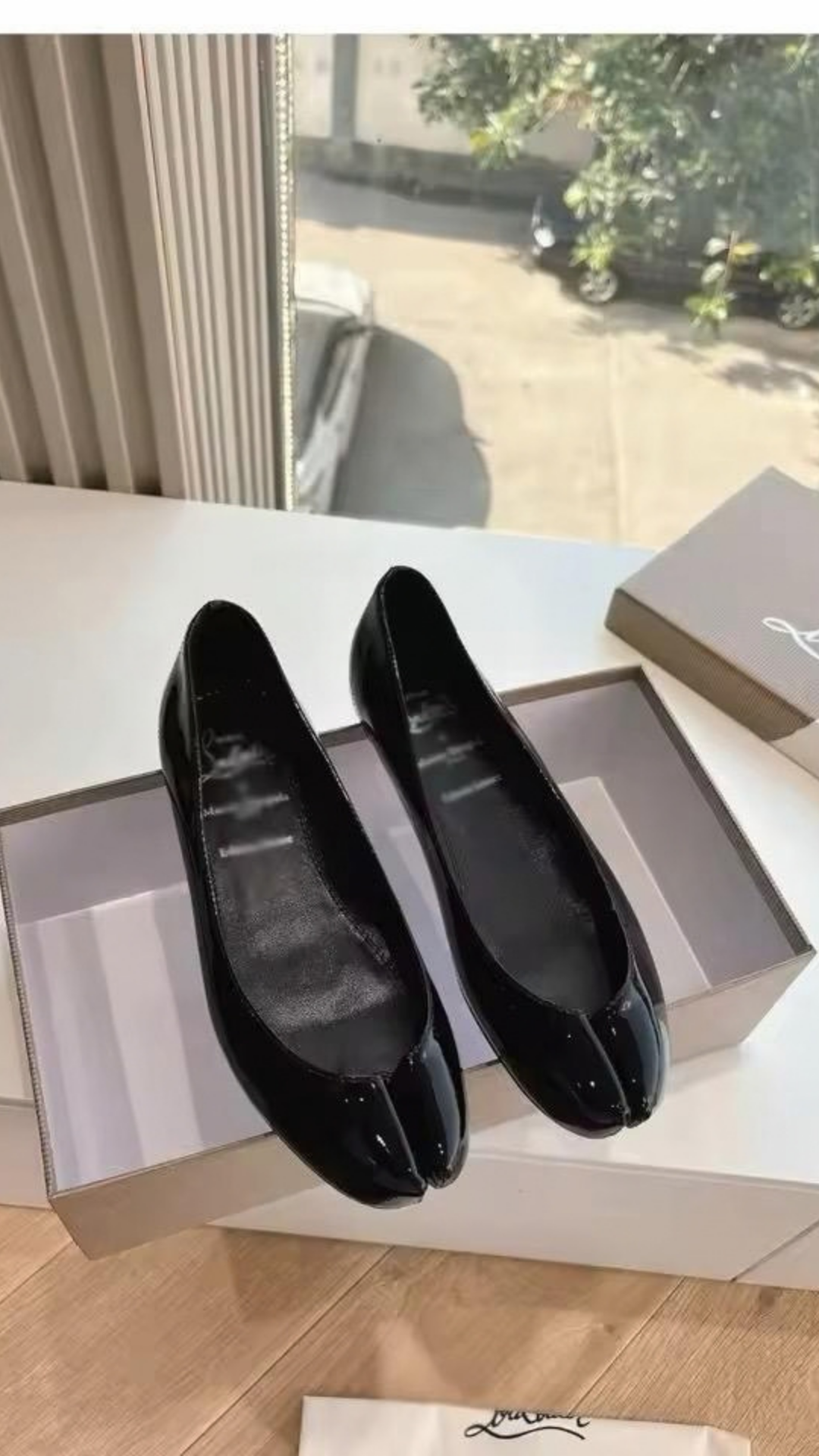 Thea Flats